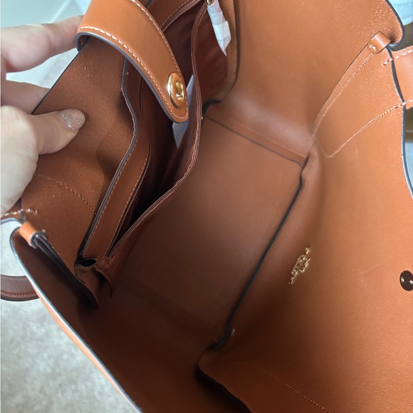 COACH Hadley Turnlock
Tote - Picture 5 of 5